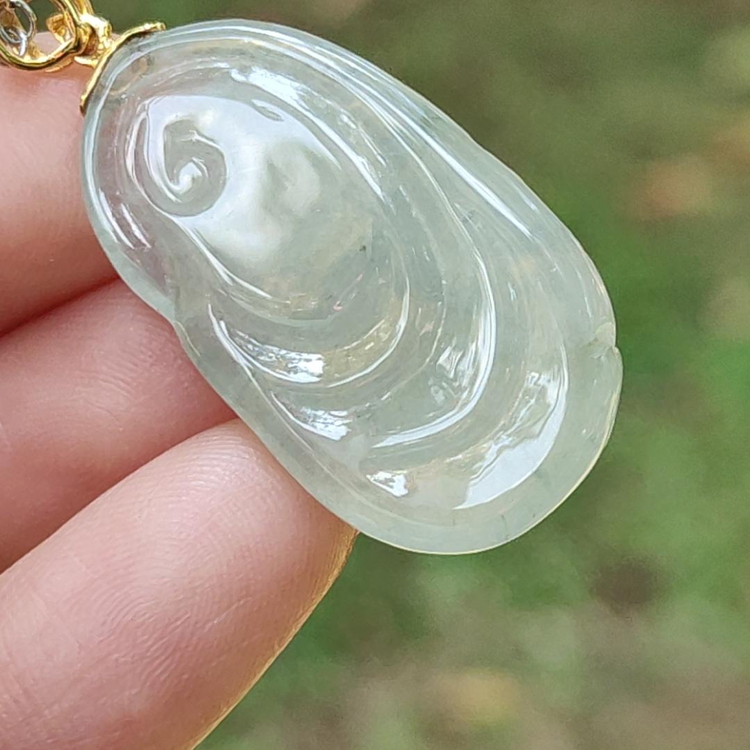 #Sold New Arrival Singapore High Quality Light Green Hue Natural Type A Jadeite Jade crafted as Milo Buddha set with 18k gold clasp as Pendant, certificate weighs 6.86 grams, measurement 30.2 * 17.5 * 6.8 mm (18kp70)