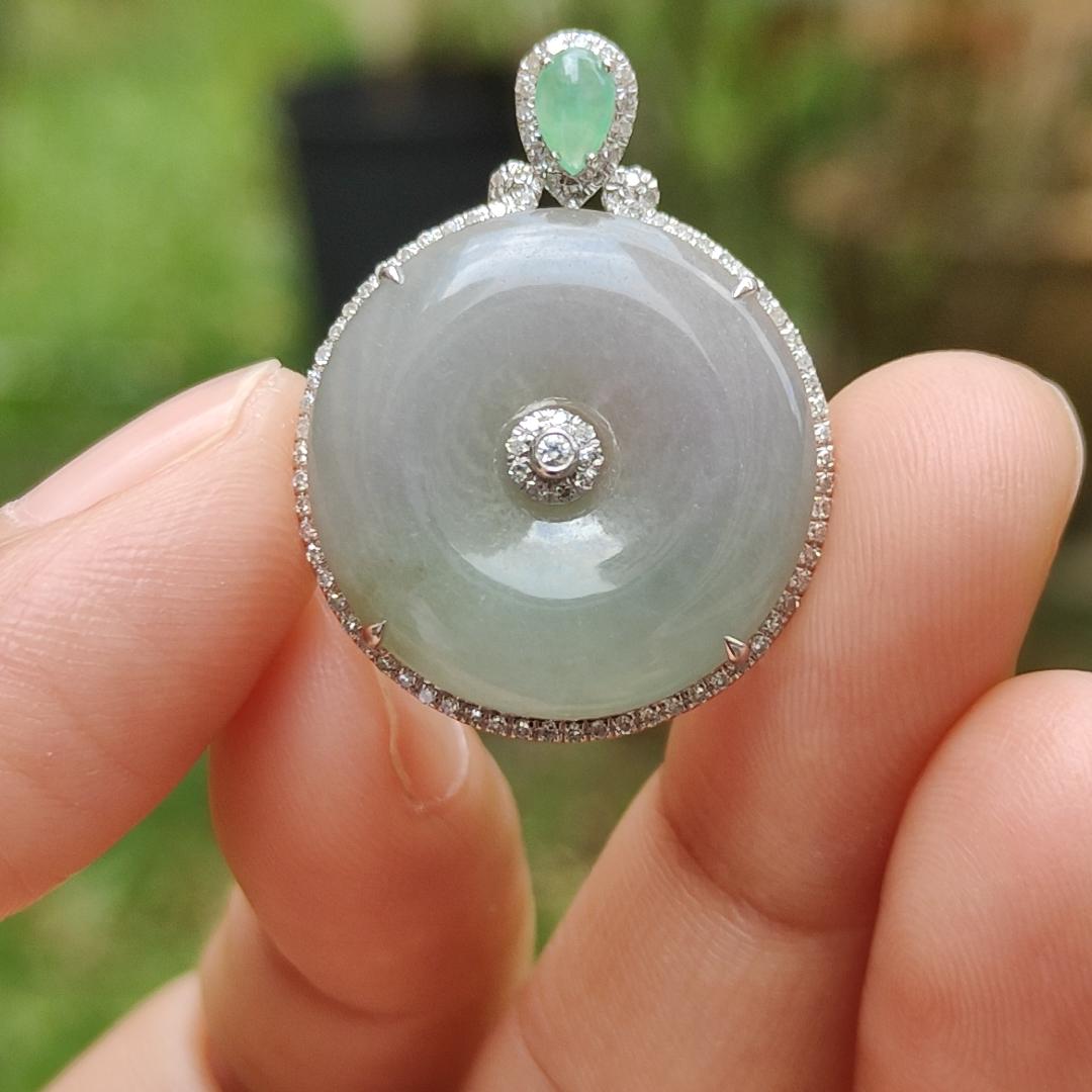 Limited time offer - Lavender, Green Hue Natural Type A Jadeite Jade crafted as shape of Donut set on 18k gold with diamonds and 1 icy apple green cabochon, certificate weigh 4.47 grams, measurement 19.9 * 19.9 * 3.6 mm (18kp26) Yi Pin Qian