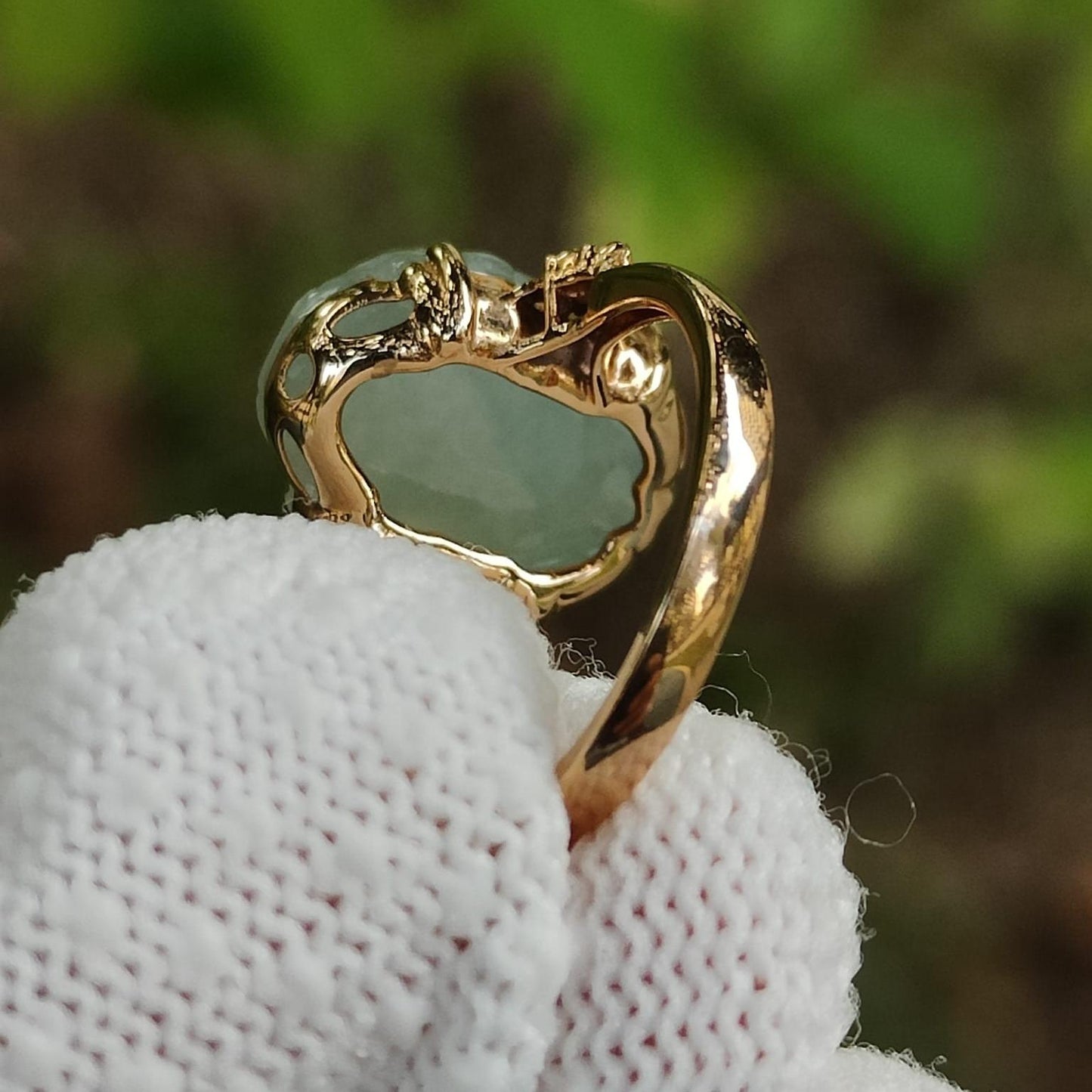 Ring size 15.5 mm - SG Seller - Crafted as Pixiu Cabochon on Natural Type A Jadeite Jade set with 18k gold, certificate weighs 3.65 grams, measurement 14.3 * 11 * 5.9 mm (18kring37) Yi Pin Qian Jadeites Jade Jewelry ~Your Precious Quintessential ~ Singapore