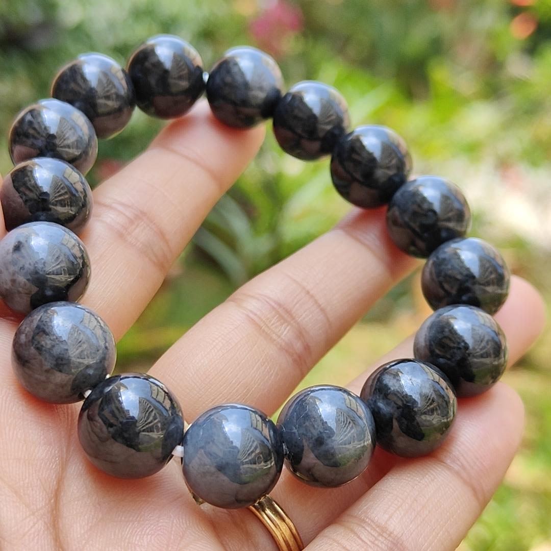 Black Wuji Natural Type A Jadeite Jade crafted with 16 * 13mm beads as a bracelet with QIC labs approved certificate weigh 60.39 grams (bracelet19) Yi Pin Qian