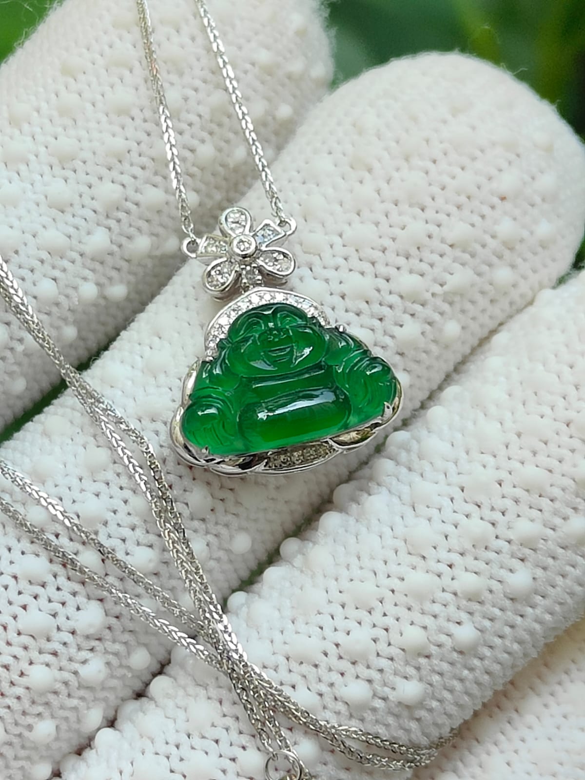 Harmony Guardian: 18k Gold Feng Shui Jadeite Buddha Pendant (Sku: 18kp125) 🌱🔥🪨💧🌀