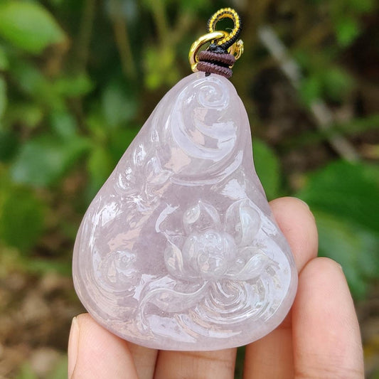 Very Rare Pinkish Lavender Natural Type A Pendant carved with lotus flower and fish with NGI Gemstone report weight 204.27 grams, 51.50 * 42.43 * 12.85 mm , Full Lavender Translucent fine grain crystal aggregate very rare pendant (pendant130) Yi Pin Qian