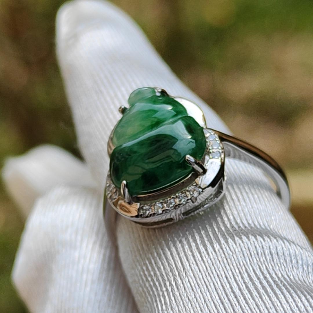 Special Sales - Quality Semi Icy Spicy Green Natural Type A Jadeite Jade crafted as Gourd set on S925 Silver with Zircon, Finger size adjustable, certificate weigh 2.59 grams, 12 * 9.9 * 2.5 mm (s925ring6) Yi Pin Qian