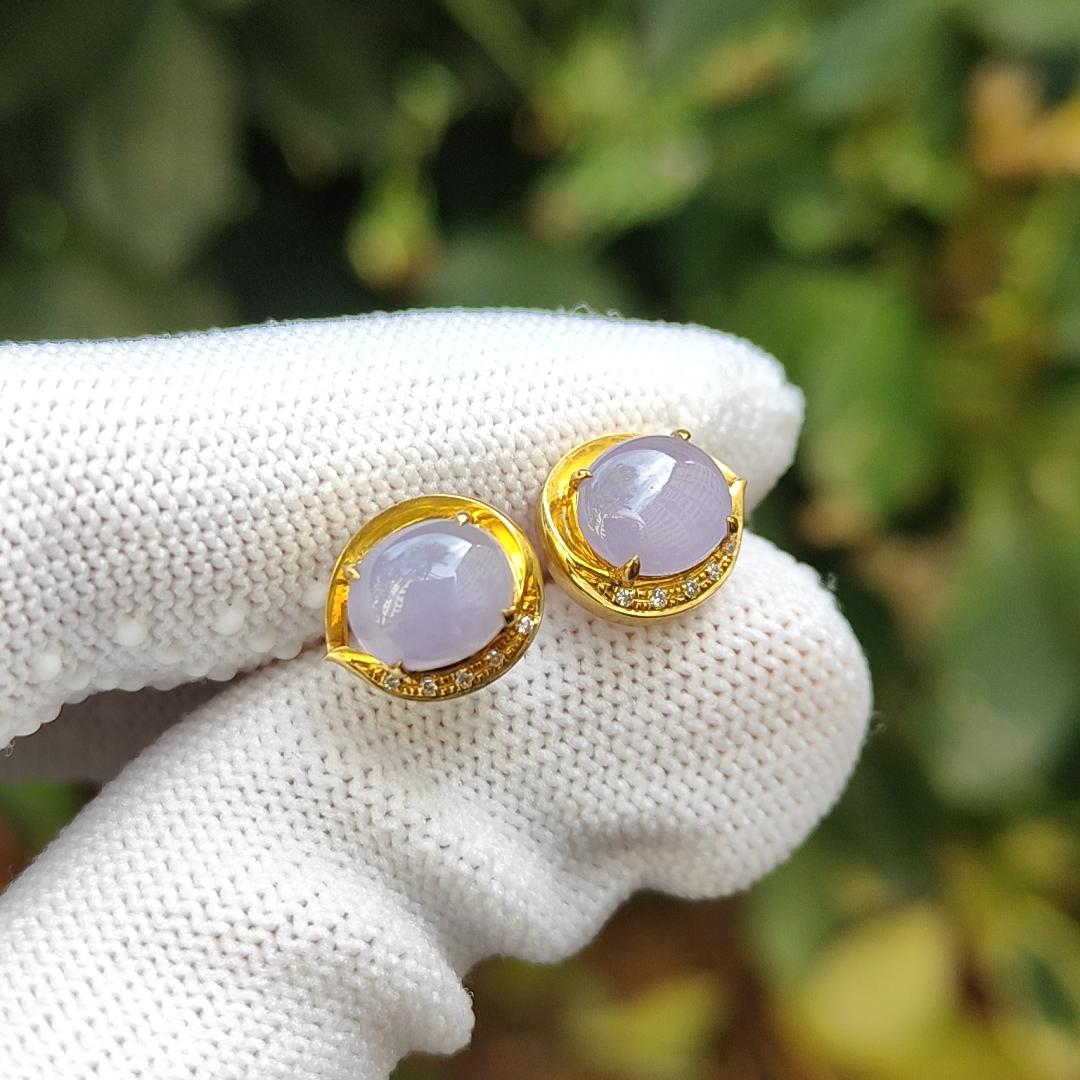New SG Local High-Quality pair of Light Lavender crafted as cabochons on Natural Type A Jadeite Jade set with 18k gold as stud earrings, certificate weighs 2.51 grams (18k02) Yi Pin Qian Jadeites Jade Jewelry ~Your Precious Quintessential ~ Singapore