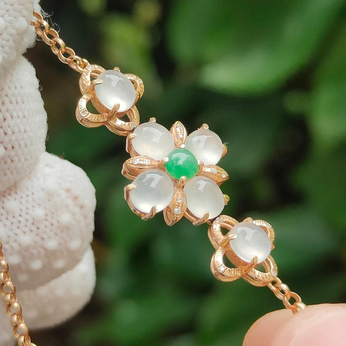 18K Gold & Jadeite Harmony Bracelet – 7 Cabochons with 12 Diamonds, 🌌Five Elements Balance, Certified GD2109H014618(18kp105) Yi Pin Qian Jadeites Jade Jewelry ~Your Precious Quintessential ~ Singapore