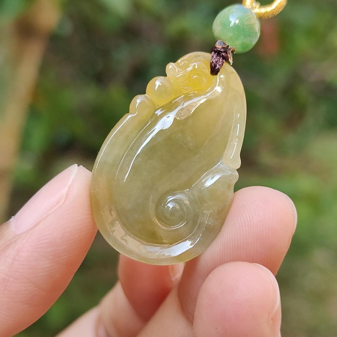 Rare Yellow Natural Type A Jadeite Jade crafted with Dragon Playing with Pearls as Pendant, certificate weigh 6.33 grams, measurement 32 * 21 * 6.5 mm (pendant217) Yi Pin Qian