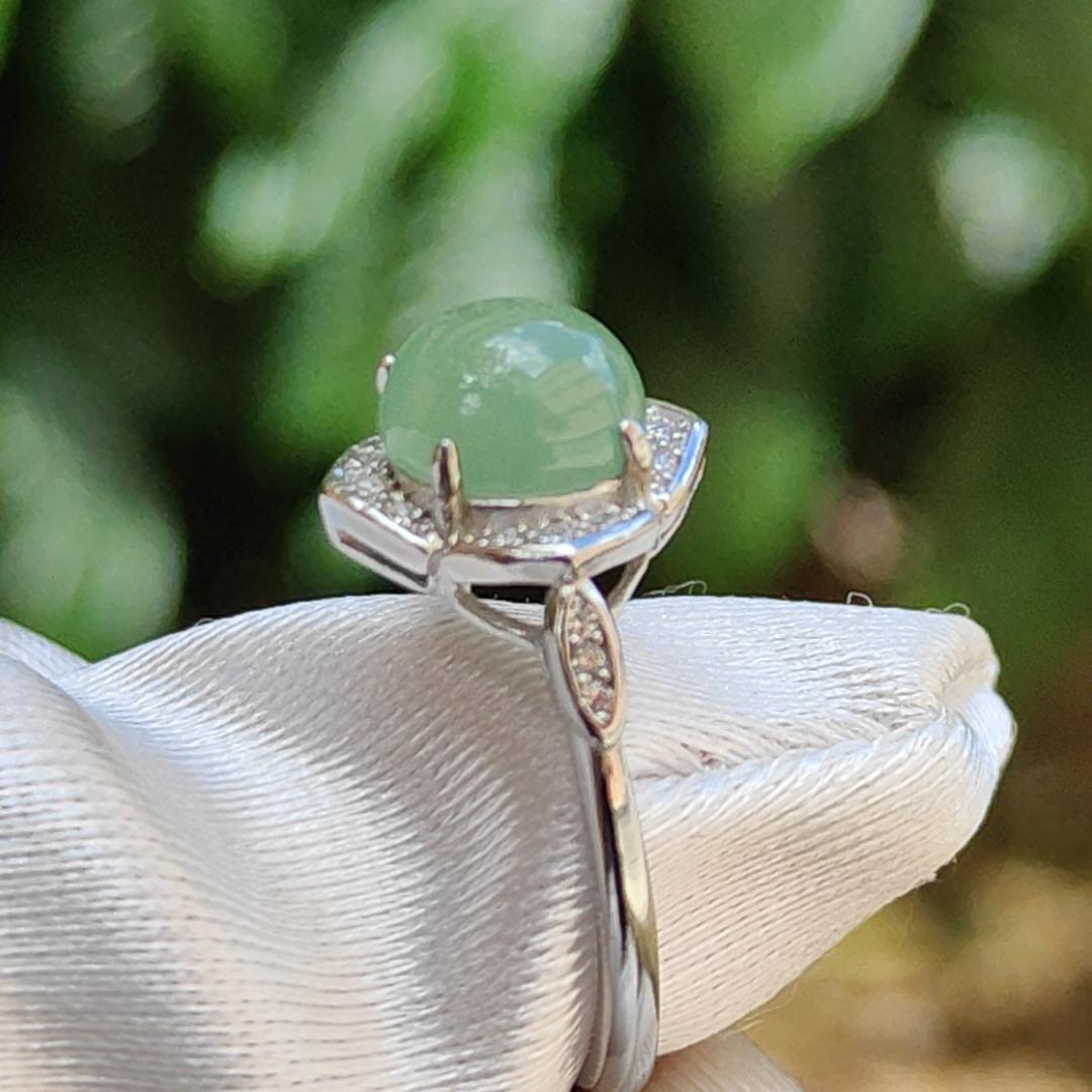 Green Natural Type A Jadeite Jade cabochon 7.8 * 7.2 * 4.5 mm set with S925 Silver as adjustable ring, certificate weigh 2.23 grams, (s925ring12) Yi Pin Qian