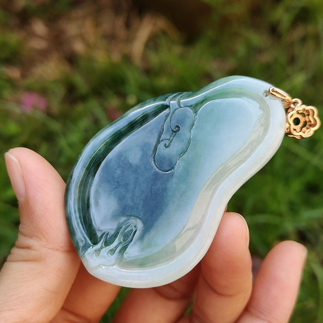 Very Rare Green Tiger Natural Type A Jadeite Pendant with certificate weight 32.24 grams, 62.70 * 41 * 7.60 mm, excellent for the tiger's lover collection for your daily wear (pendant113) Yi Pin Qian
