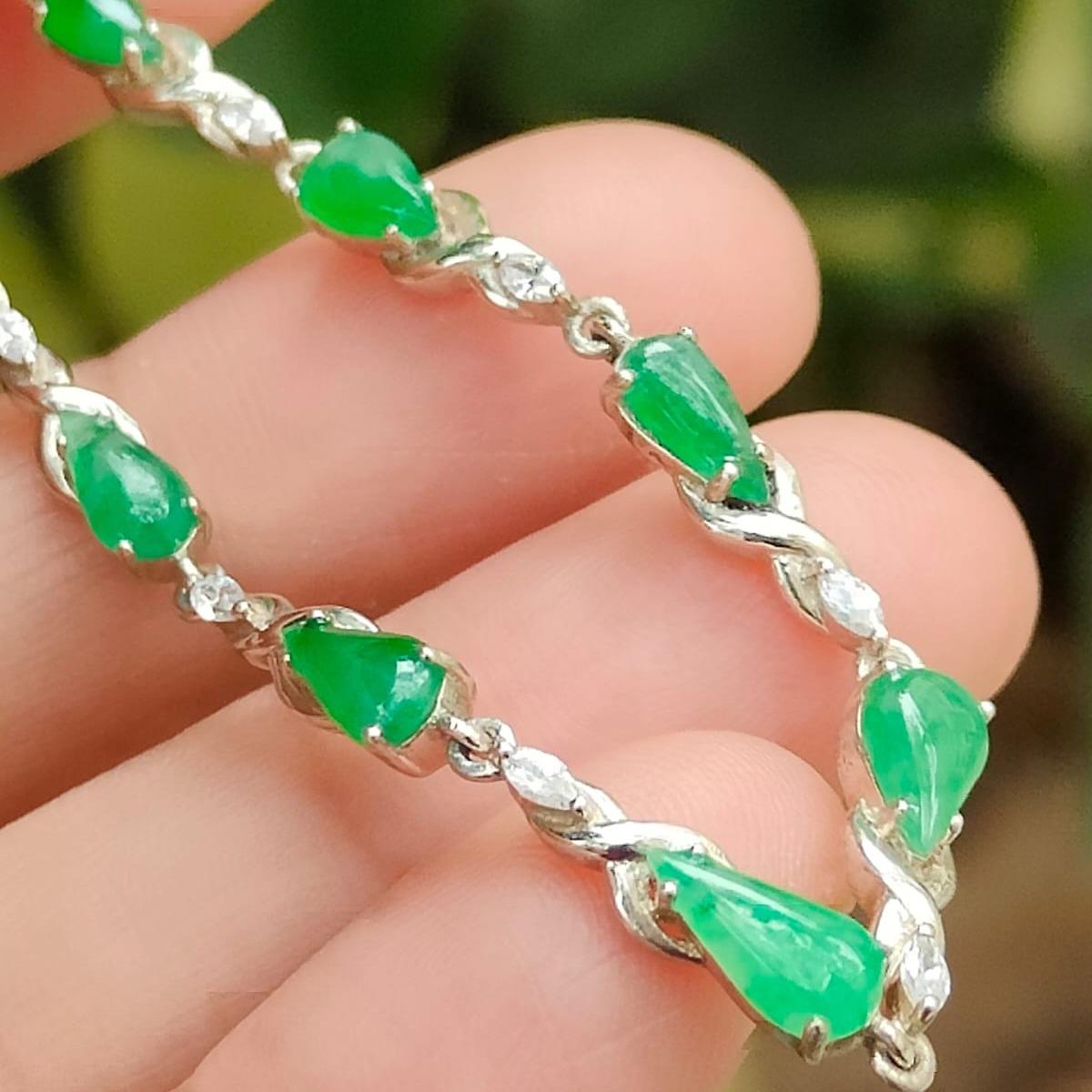 Earth Element Jade Bracelet - 7 Growth-Symbol Waterdrop Cabochons (Sku: s925b7) Yi Pin Qian Jadeites Jade Jewelry ~Your Precious Quintessential ~ Singapore
