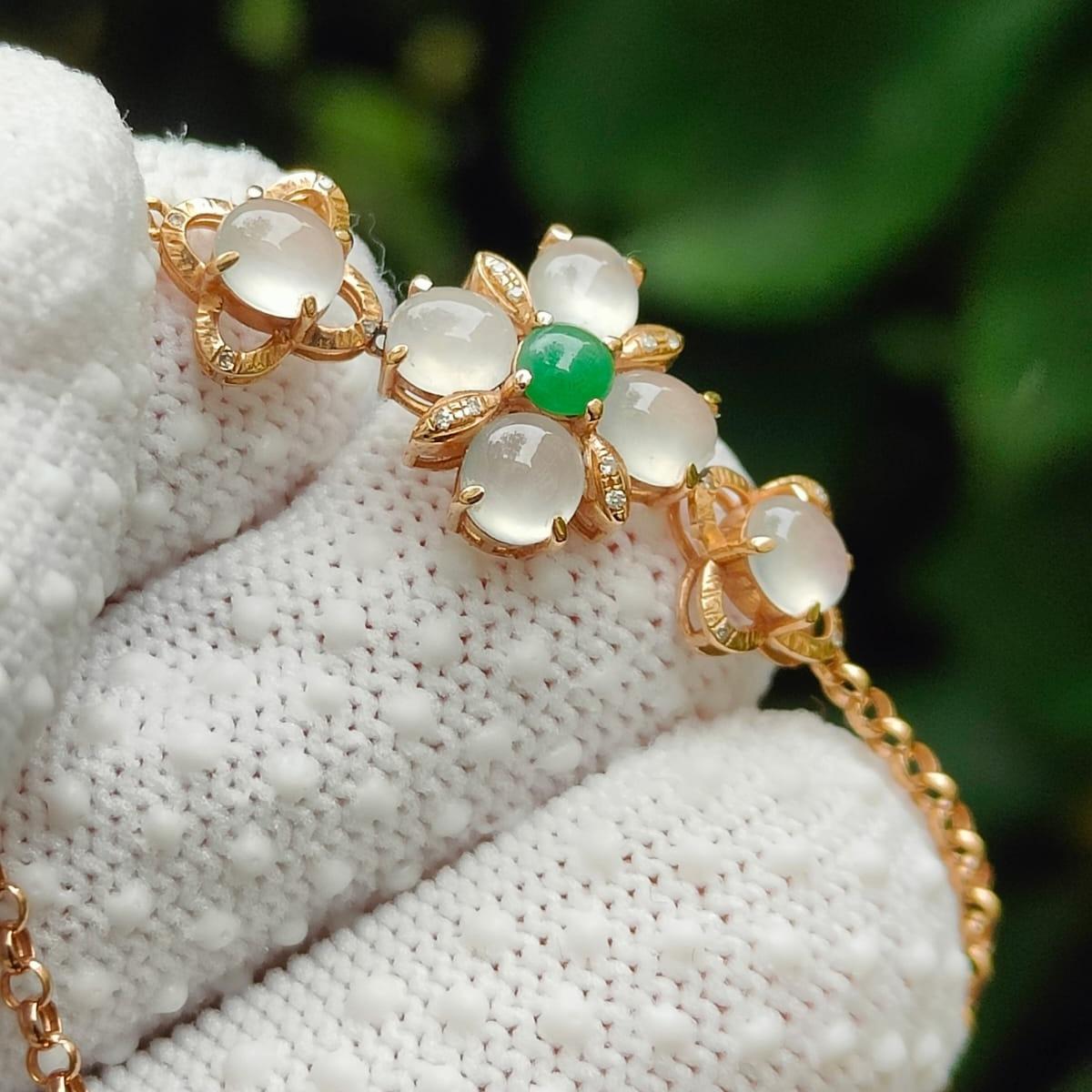 18K Gold & Jadeite Harmony Bracelet – 7 Cabochons with 12 Diamonds, 🌌Five Elements Balance, Certified GD2109H014618(18kp105) Yi Pin Qian Jadeites Jade Jewelry ~Your Precious Quintessential ~ Singapore