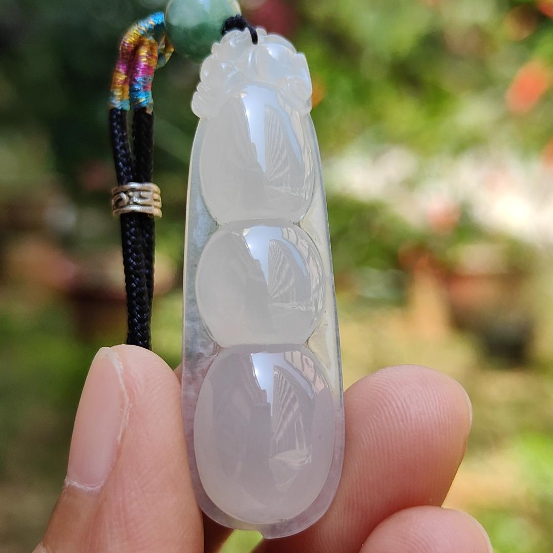 Rare Pure White Icy Translucent Natural Type A Jadeite Jade crafted with French Beans as Pendant Necklace, certificate weigh 8.4 grams, measurement 47.5 * 14.6 * 8.6 mm (pendant220) Yi Pin Qian