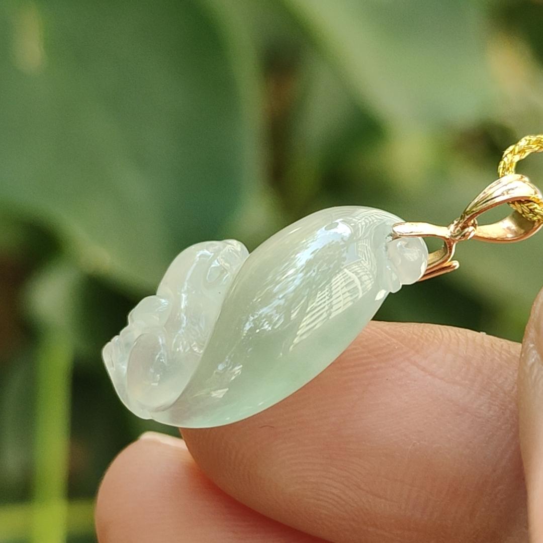 A Premium Quality Collection - Squirrel Pendant Natural Type A Jadeite Jade added 18k Clasp, certificate weighs 2.18 grams, measurement 21 * 12.9 * 6 mm (18kp97) Yi Pin Qian Jadeites Jade Jewelry ~Your Precious Quintessential ~ Singapore