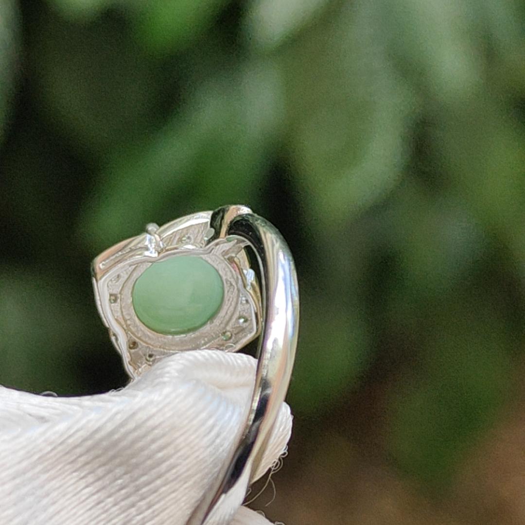Green Natural Type A Jadeite Jade cabochon 7.8 * 7.2 * 4.5 mm set with S925 Silver as adjustable ring, certificate weigh 2.23 grams, (s925ring12) Yi Pin Qian