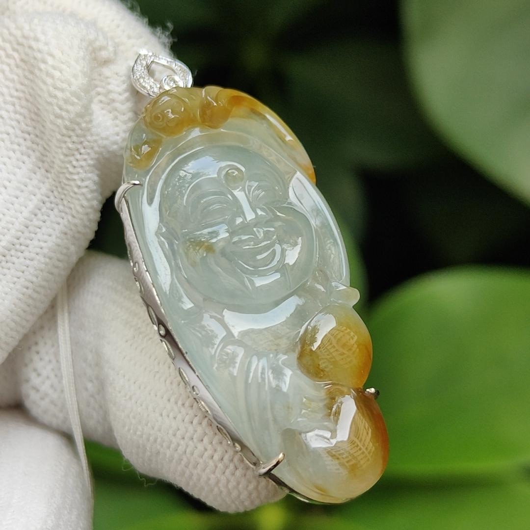 High Quality Icy Yellow Translucent Natural Type A Jadeite Jade crafted as Milo Buddha set with 18k Gold as Pendant, certificate weighs 9.1 grams, measurements 46.1 * 18.7 * 9.5 mm (18kp60) Yi Pin Qian