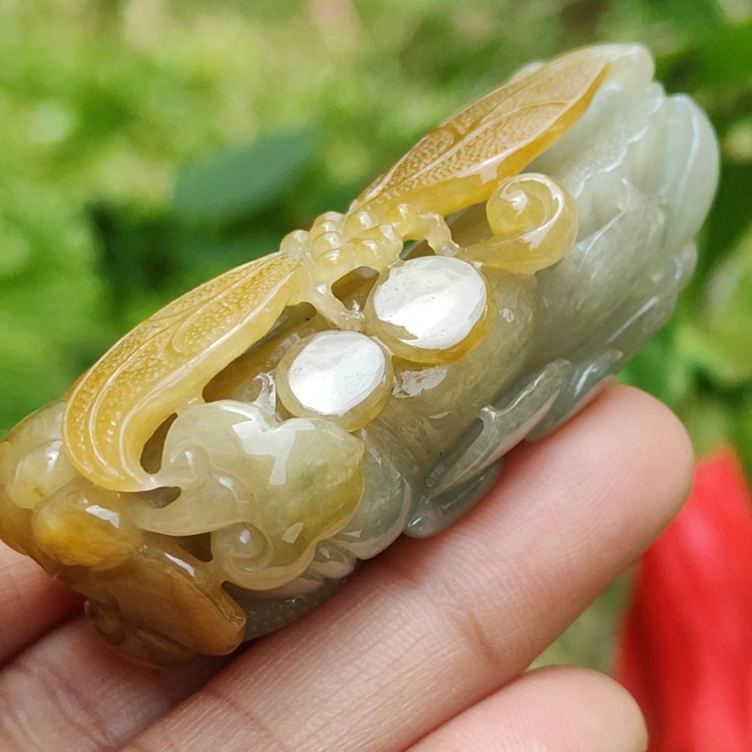 Super Rare High Quality Light Green and Yellow Natural Type A Jadeite Jade crafted with Dragonfly and Ruyi as Pendant, certificate weighs 60.60 grams, measurement 60 * 32.1 * 22.3 mm (pendant260) Yi Pin Qian