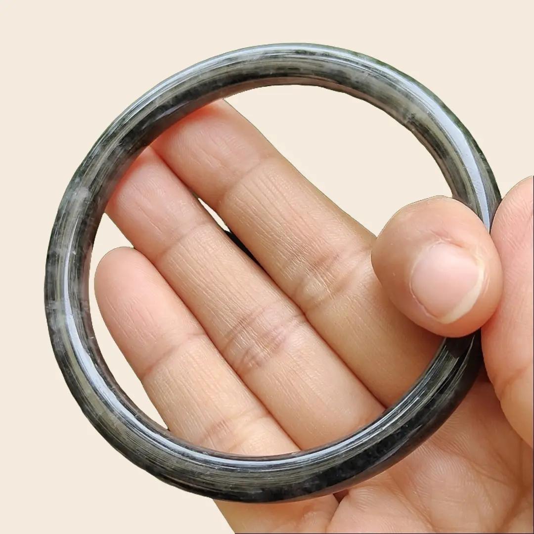 A Ding Ding Circular Bangle 57.9 mm New Arrival SG - Natural Type A Jadeite Jade Bracelet certificate weighs 22.58 grams, Width 6.1 * Thick 6.6 mm (bangle19) Yi Pin Qian Jadeites Jade Jewelry ~Your Precious Quintessential ~ Singapore