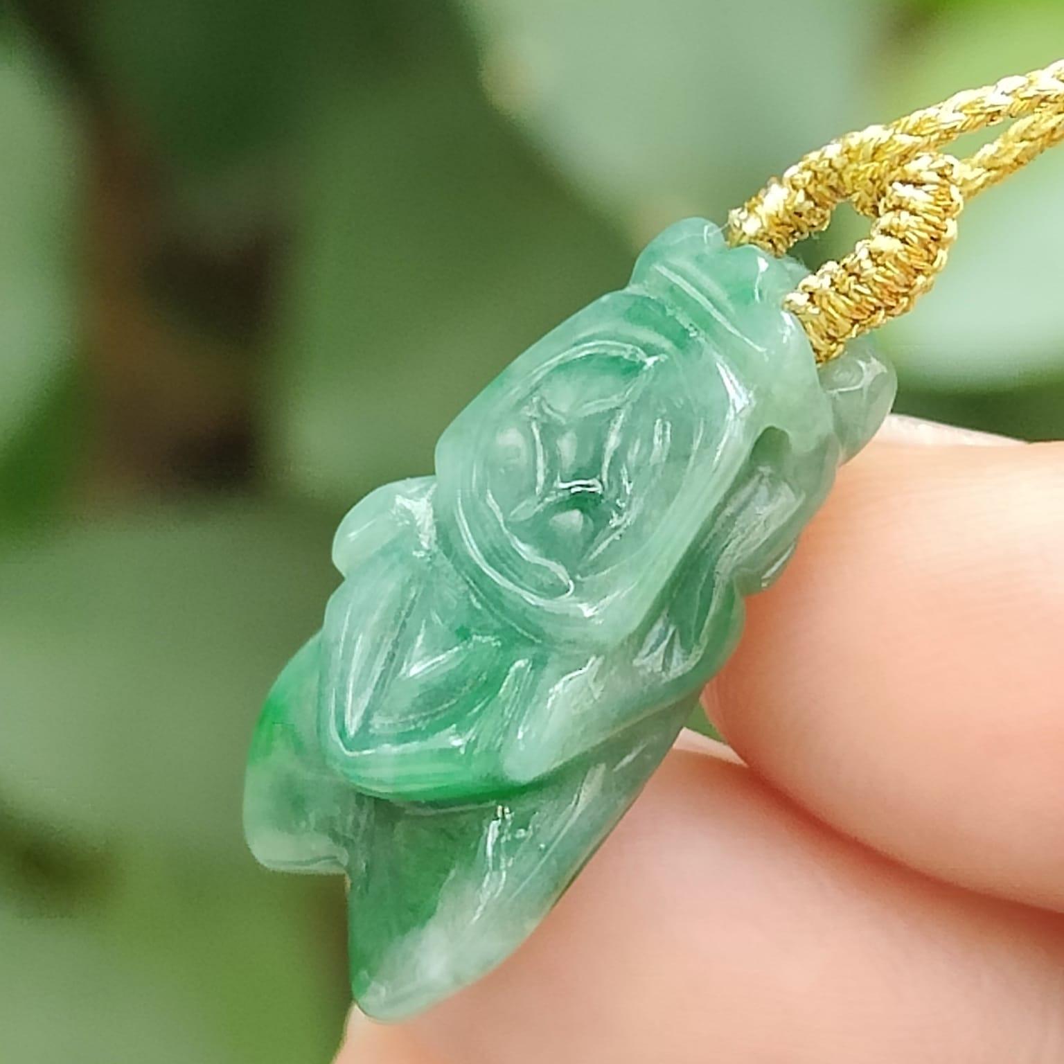 Green Cicada Pendant Natural Type A Jadeite Jade certificate weighs 3.04 grams, measurement 23.4 * 12.3 * 6 mm (pendant390) Yi Pin Qian Jadeites Jade Jewelry ~Your Precious Quintessential ~ Singapore