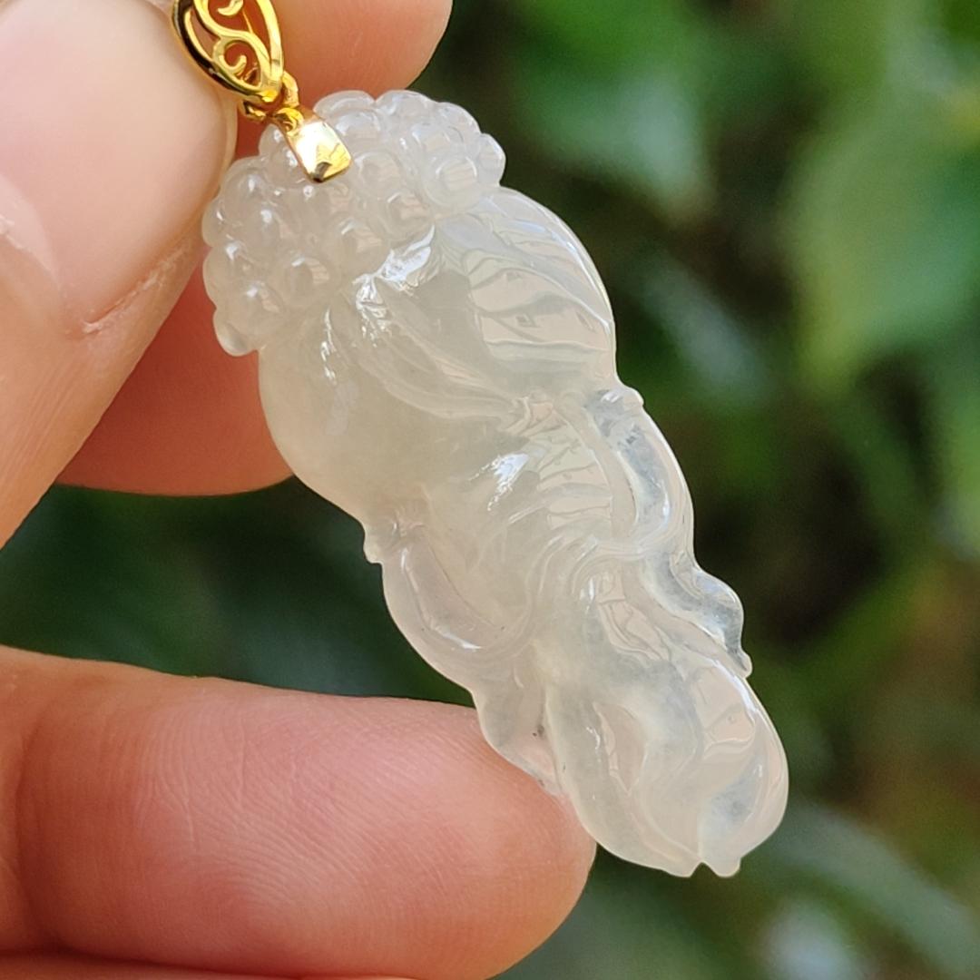 Yellow Icy Translucent Natural Type A Jadeite Jade crafted with shape of Ginseng as Pendant set with 18k gold clasp, certificate weighs 4.85 grams (18kp39) Yi Pin Qian