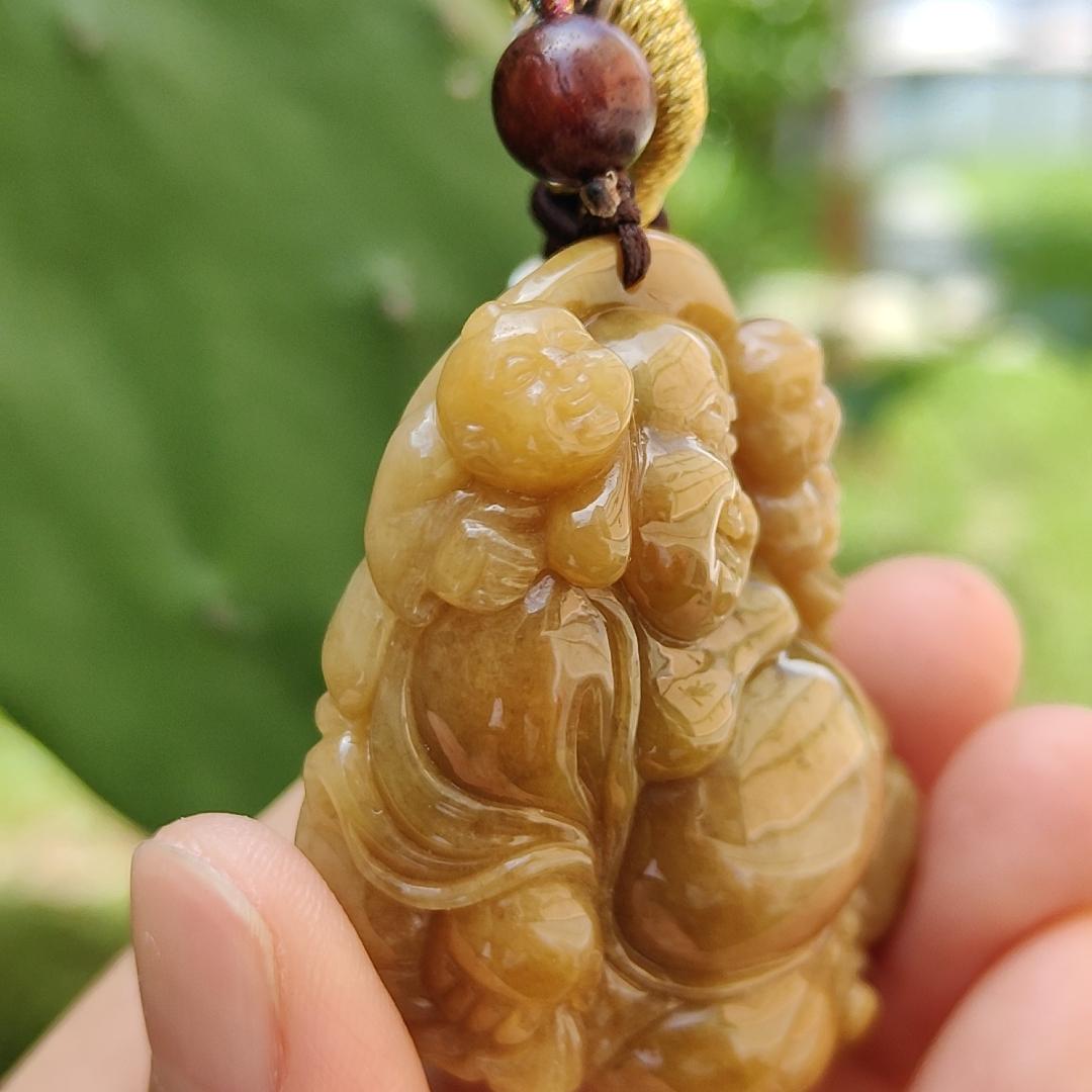 Rare Full Brown Natural Type A Jadeite Pendant crafted as Milo with two kids means Happiness for the family and Longevity, wealth and health, with certificate weighs at 61.27 grams, 48.50 * 41 * 21.60 mm (pendant110) Yi Pin Qian