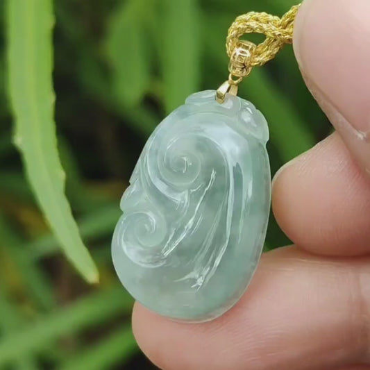 Newly Listed SG Seller - Crafted as Ruyi on Natural Type A Jadeite Jade added with 18k Gold Clasp certificate weighs 2.83 grams, measurement 23.6 * 15.9 * 4.1 mm (18kp83)