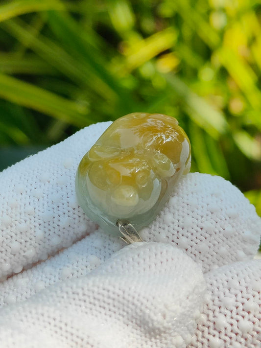 Natural Type A Jadeite Jade Pig Pendant | Zodiac Wealth & Harmony | Singapore Local Style - SKU: pendant2601 Yi Pin Qian - Singapore Jade Shop