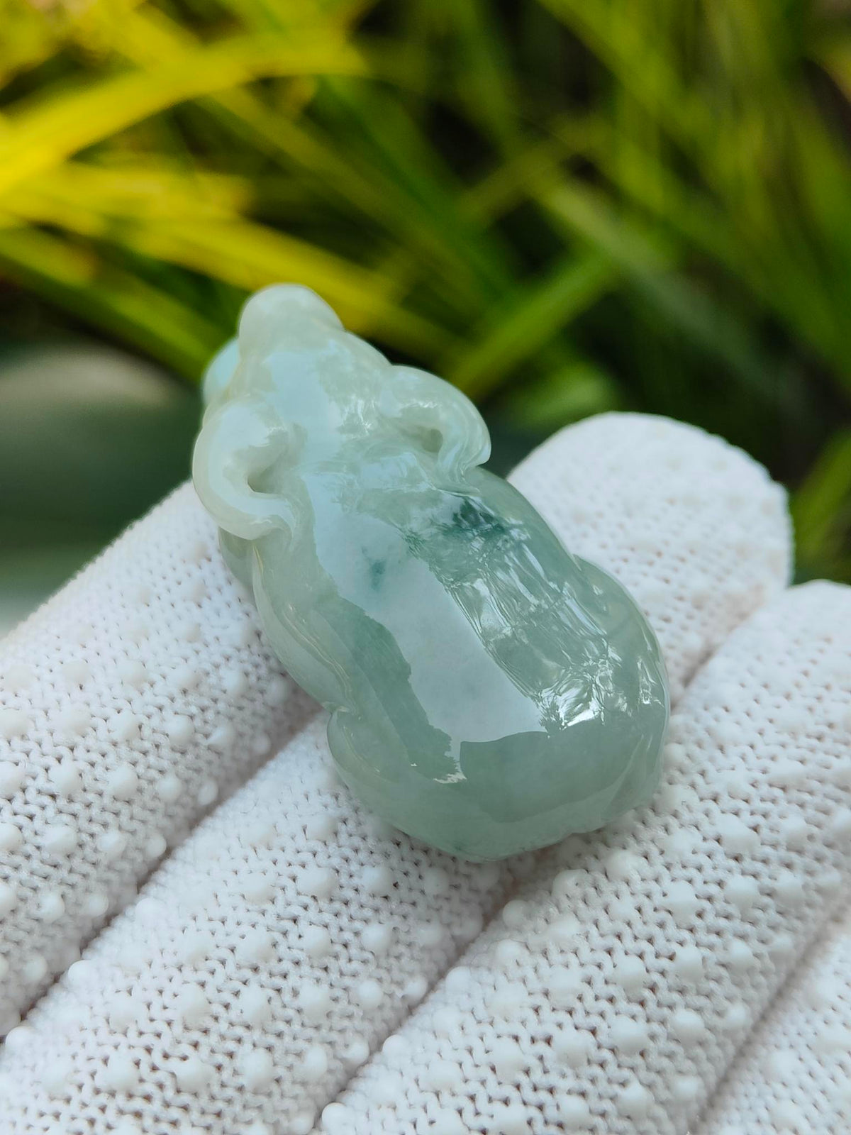 Natural Type A Jadeite Jade Ox Pendant (19.77g) - Sku: Pendant2607 Yi Pin Qian - Singapore Jade Shop